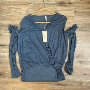 NWT Elan Cold Shoulder Ruffle Sleeve top